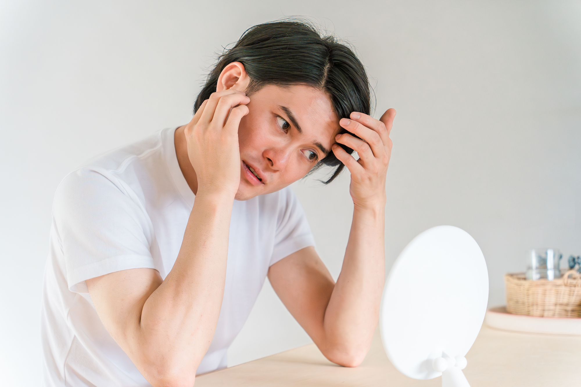 男性の眉毛を整える長さの目安は何mm？失敗しないセルフケアのコツ