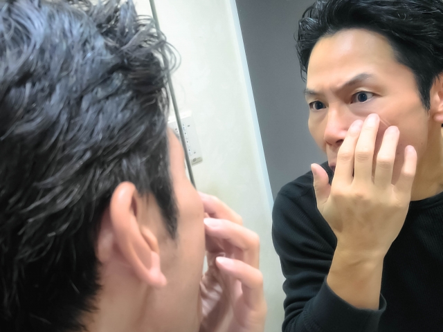 男で眉毛が細いのはダサい？口コミからわかる評価や眉毛改善方法を解説